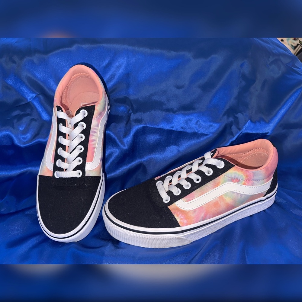 Preloved Vans Tie Dye Sneakers